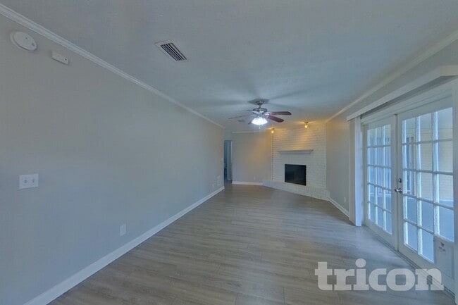 Photo - 671 Custer Cir