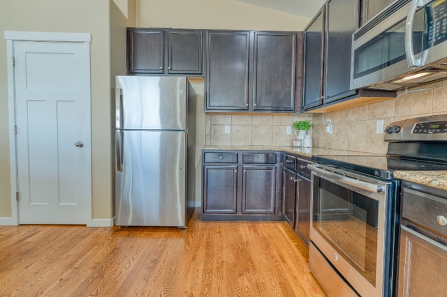 Photo - 7726 Dutch Loop