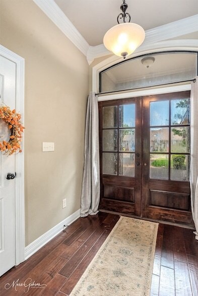 Photo - 244 Gloucester Dr