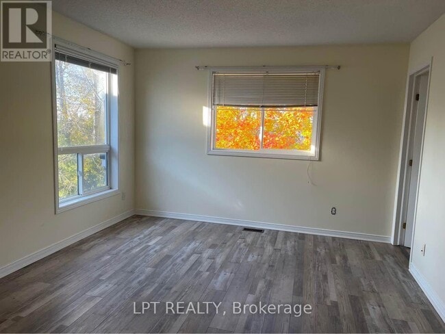 Photo - 41 Highmont Ct
