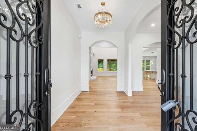 Photo - 4563 Fawn Path