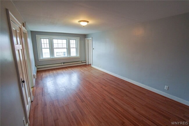 Photo - 1225 Hertel Ave