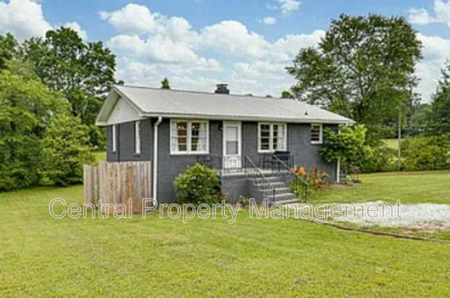 Photo - 1126 N Hwy 25 Bypass