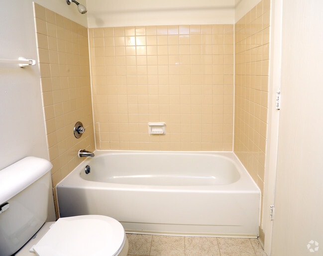 Crooked Creek Apartments For Rent in Indianapolis, IN