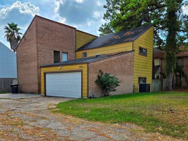 Building Photo - 4429 W Cypress Villas Dr