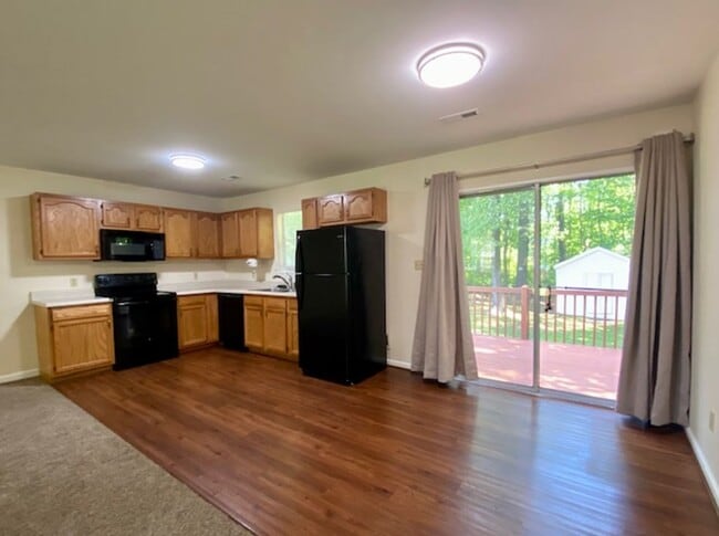 Photo - Single Family home in Williamsburg for rent! Available August 2026!
