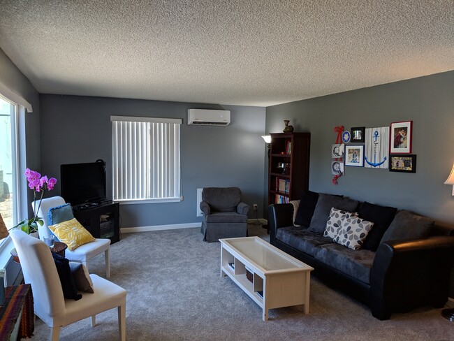 Photo - 3121 W Hood Ave Unidad B101