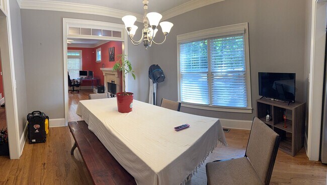 Photo - 4 BED/2 BATH PRIVATE DECATUR ESTATE FOR LE...