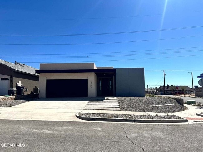 Photo - Open floor plan. 4 Bedrooms, 2.5 baths, 2 ...