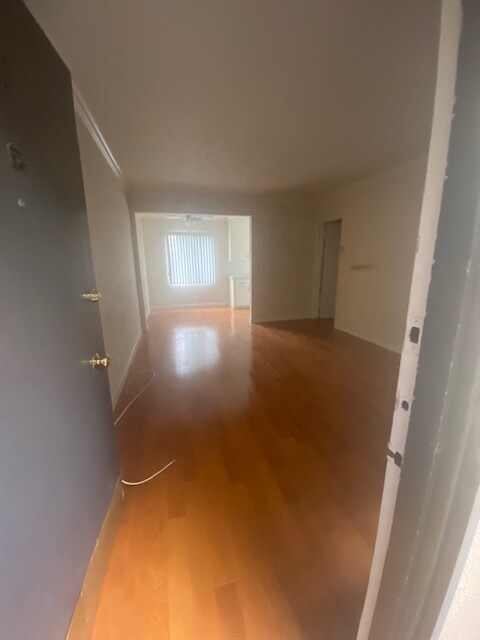 Photo - 13440 Burbank Blvd