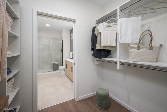 Building Photo - 8552 Collier Blvd Unit Tropea