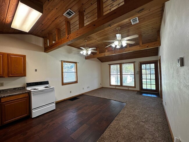 Photo - 1453 Chapparal Rd