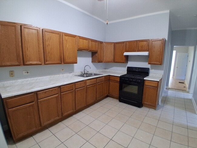 Photo - 5427 S Aberdeen St Unit 1