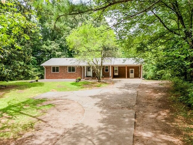 Photo - 6758 Campground Rd