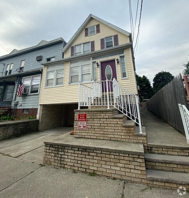 Building Photo - 36 W 27th St Unit 2 Rental