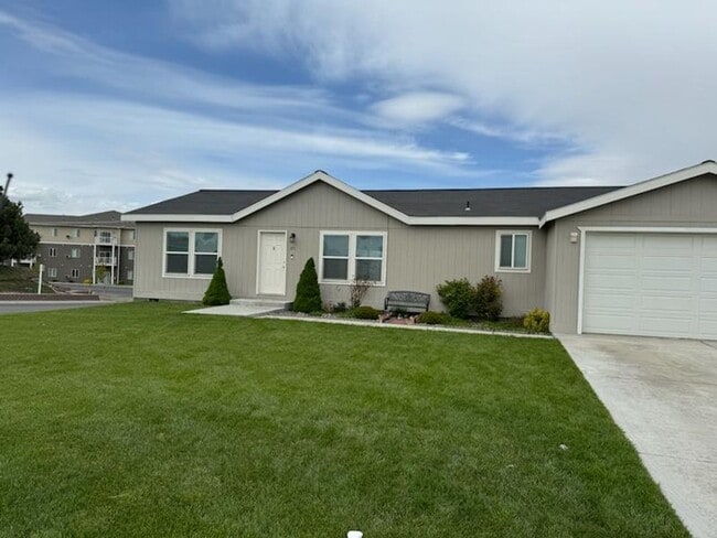Photo - A gem of a home in Boardman