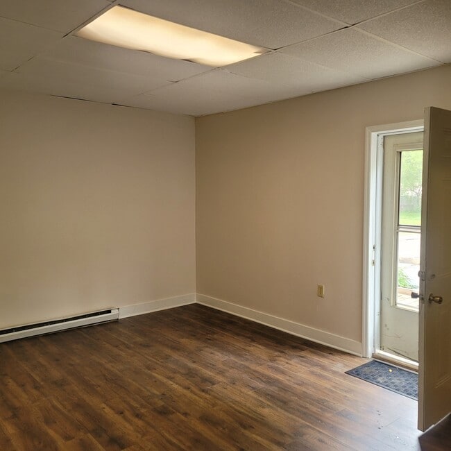 Photo - 1050 N B St Unit N/A