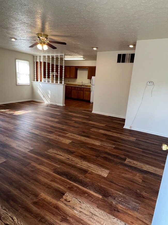 Photo - 2 Bedroom (Ellettsville) Available Septemb...