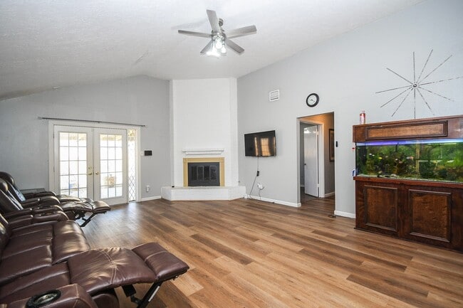 Photo - 15310 Barbarossa Dr