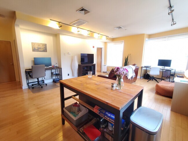 Photo - 24 Bay State Rd Unit 23