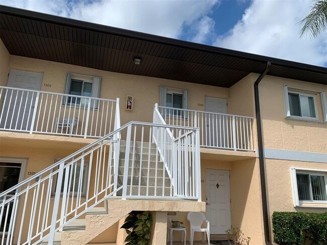 Building Photo - 25275 Rampart Blvd Unit 1306