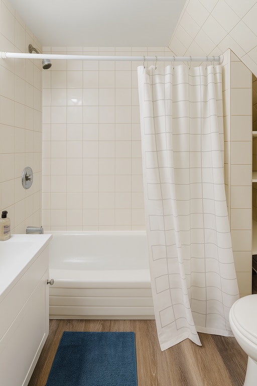 Photo - 212 ½ - 216 ½ Bank