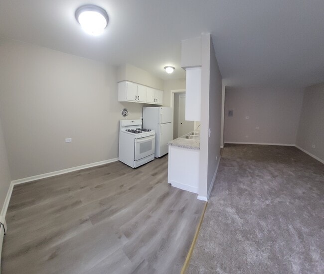 Maple Crossing Apartments Villa Park, IL