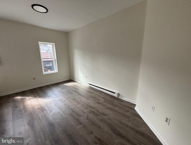 Building Photo - 444 Bridge St Unit D