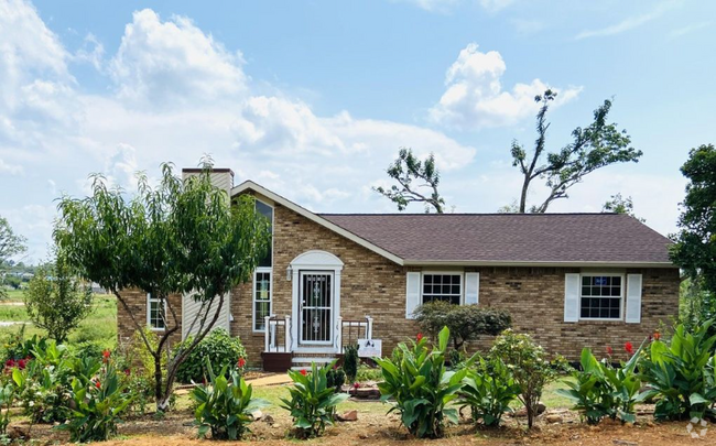 Building Photo - 7918 Holly Hills Dr Rental