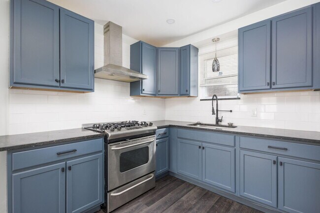 Photo - 12026 Wayburn St