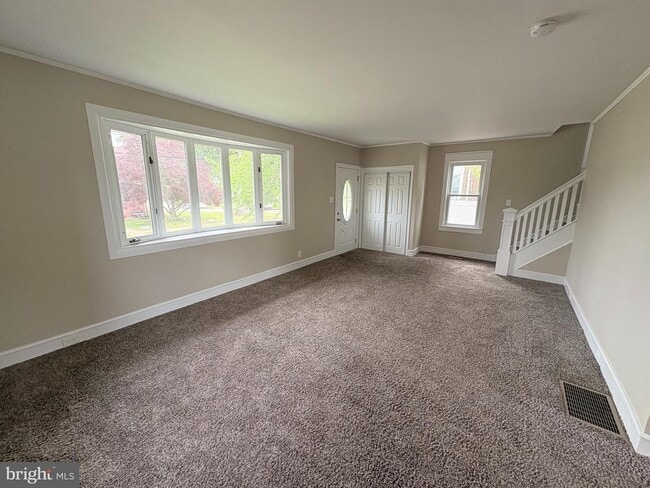 Photo - 1535 Gross Ave