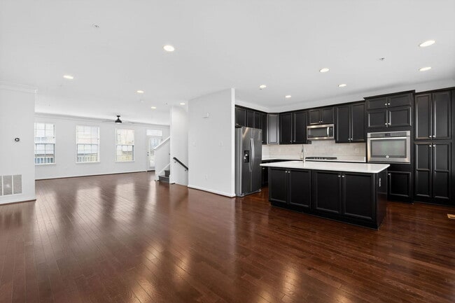 Photo - 4204 WOODSPRING Ln