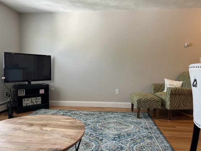 Photo - 559 Willard St Unit 6