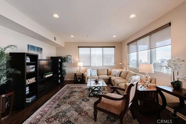 Building Photo - 13032 Union Ave