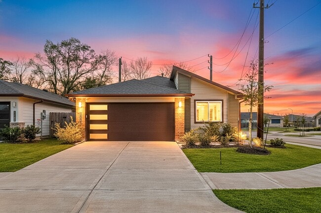 Building Photo - 12902 Wempe Wy