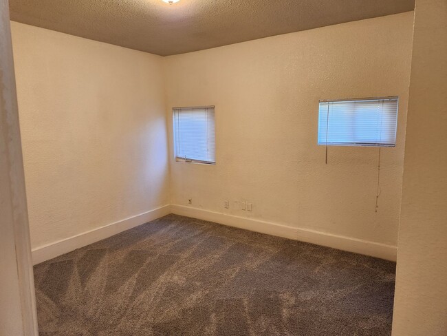 Photo - Y Street Unit Apt 1