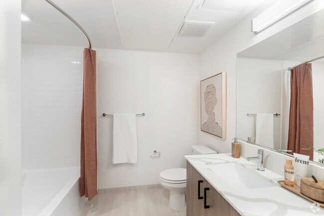 2BR, 2BA - 1,317SF Bathroom