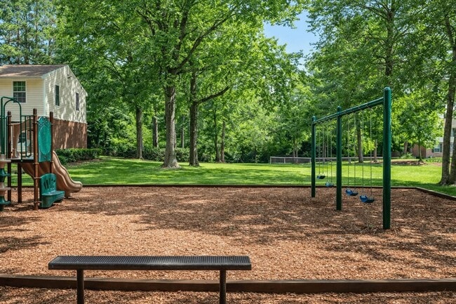 Emerald Pointe