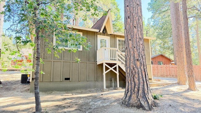 Photo - 52830 Pine Cove Rd