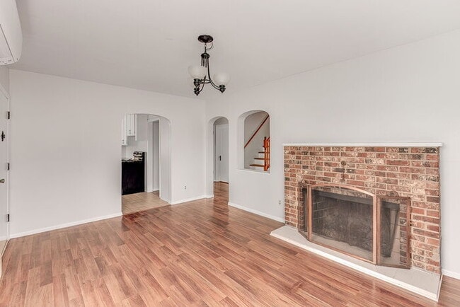 Photo - CUTE AND COZY FOUR BEDROOM IN LONGVIEW