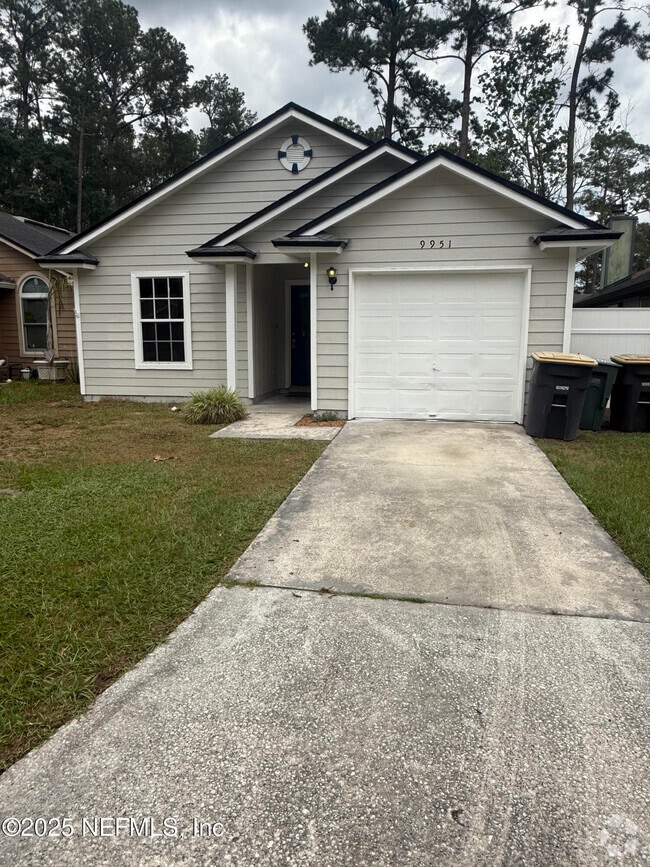 Building Photo - 9951 Somerset Grove Ln Rental