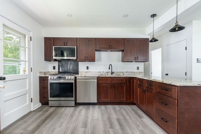 518 Bloomfield Ave