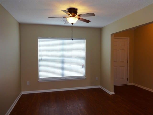 Photo - 5018 Thornton Dr