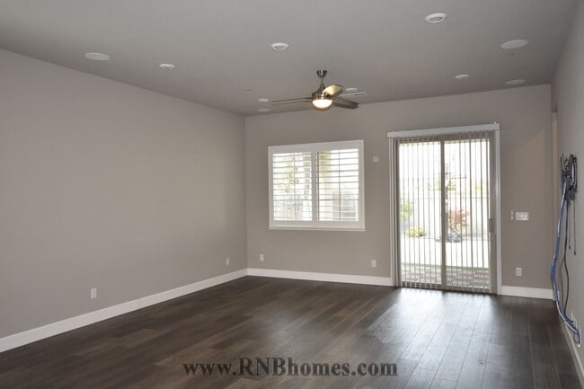 Photo - 5121 Creekhollow Way