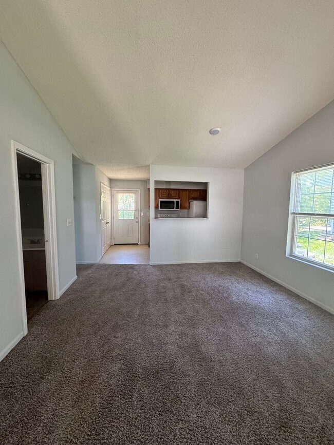 Photo - Three Bedroom Duplex in SW Columbia