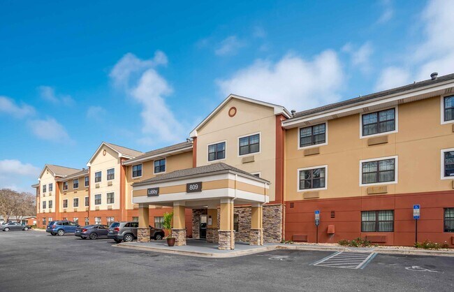 Furnished Studio-Pensacola - University Mall