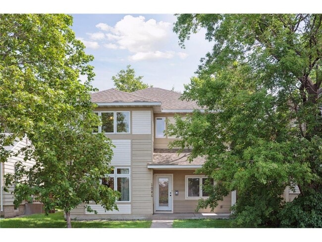 Building Photo - 1086 11th Ave SE