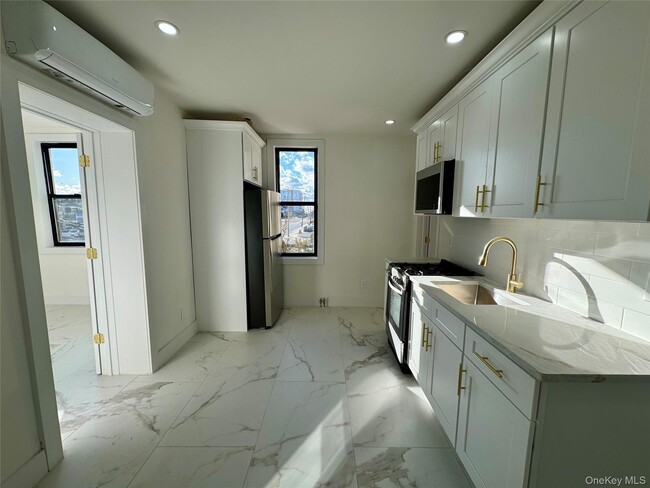 315 Riverside Blvd Unit 1