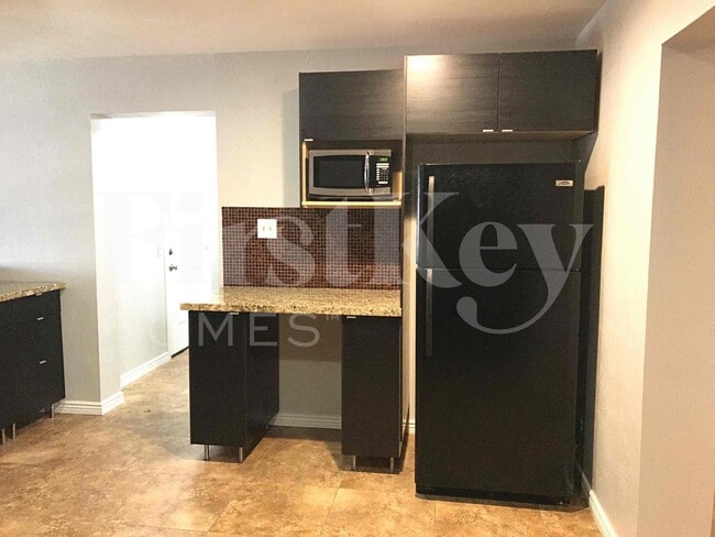 Photo - 2308 W Orchid Ln