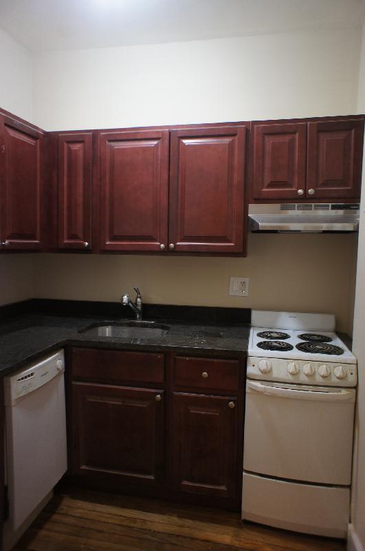 Building Photo - 1091 Boylston St Unit 9 Rental